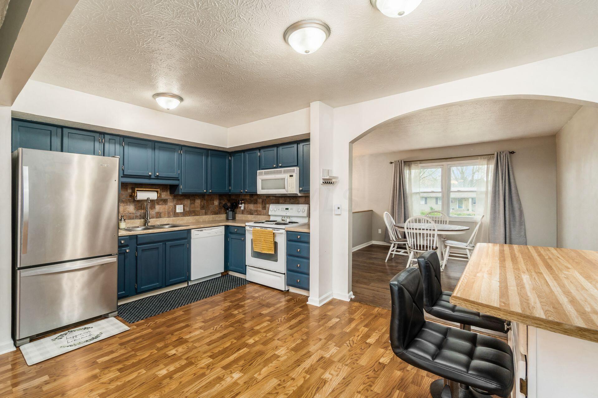 2875 Scenic Road Marion, OH 43302 - Photo 9 of 33 Kitchen - Eating Space