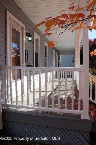 $1,700 | 712 West Lackawanna Avenue, Blakely, PA 18447