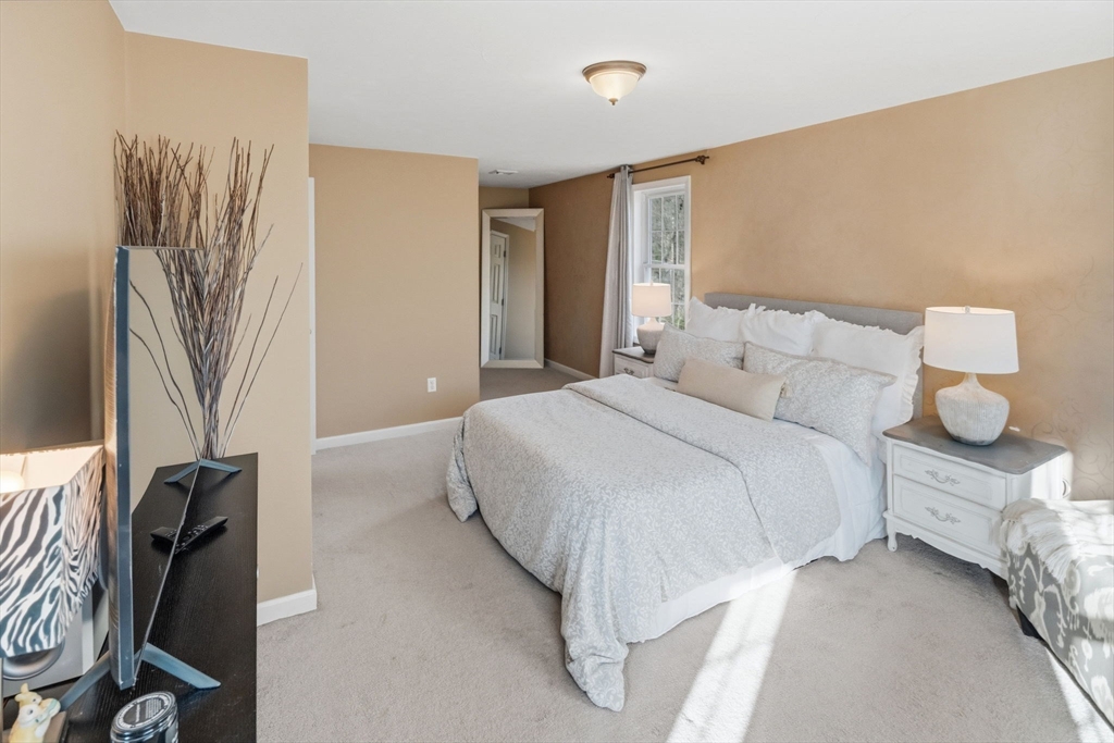 32 Linden Street Douglas, MA 01516 - Photo 23 of 40