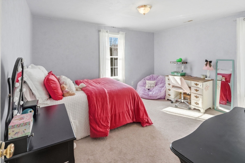 32 Linden Street Douglas, MA 01516 - Photo 30 of 40