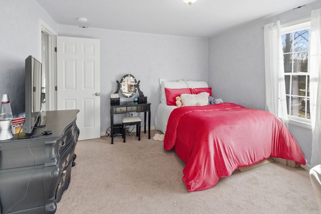 32 Linden Street Douglas, MA 01516 - Photo 31 of 40