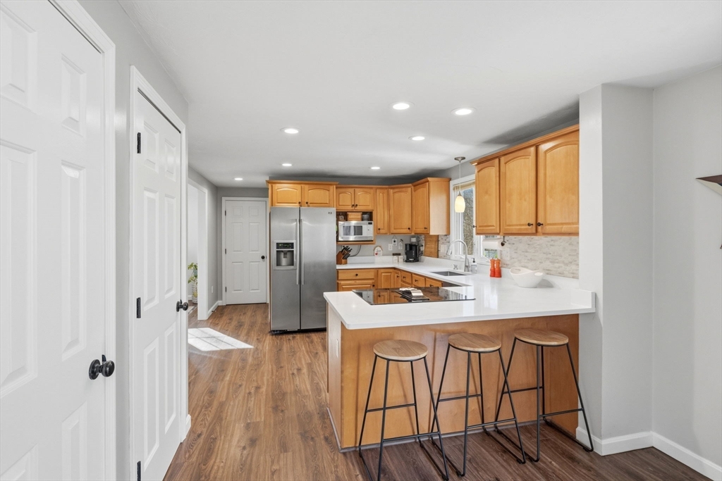32 Linden Street Douglas, MA 01516 - Photo 8 of 40