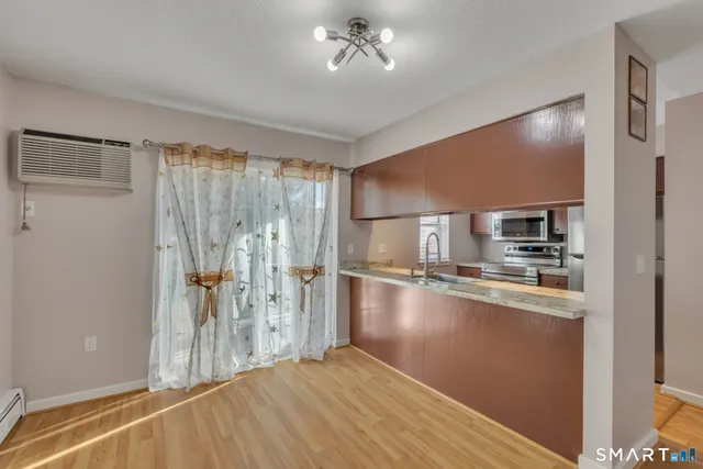 $2,000 | 60 Old Town Road, Unit 143, Vernon Rockville, CT 06066