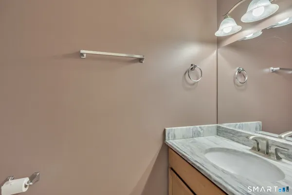 $2,000 | 60 Old Town Road, Unit 143, Vernon, CT 06066