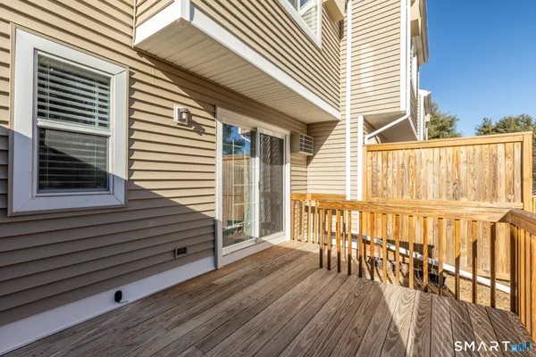 $2,000 | 60 Old Town Road, Unit 143, Vernon, CT 06066