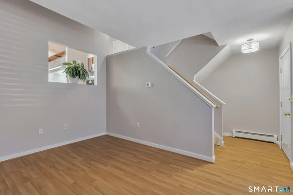 $2,000 | 60 Old Town Road, Unit 143, Vernon, CT 06066