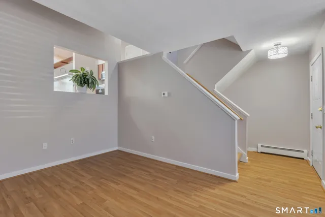 $2,000 | 60 Old Town Road, Unit 143, Vernon Rockville, CT 06066