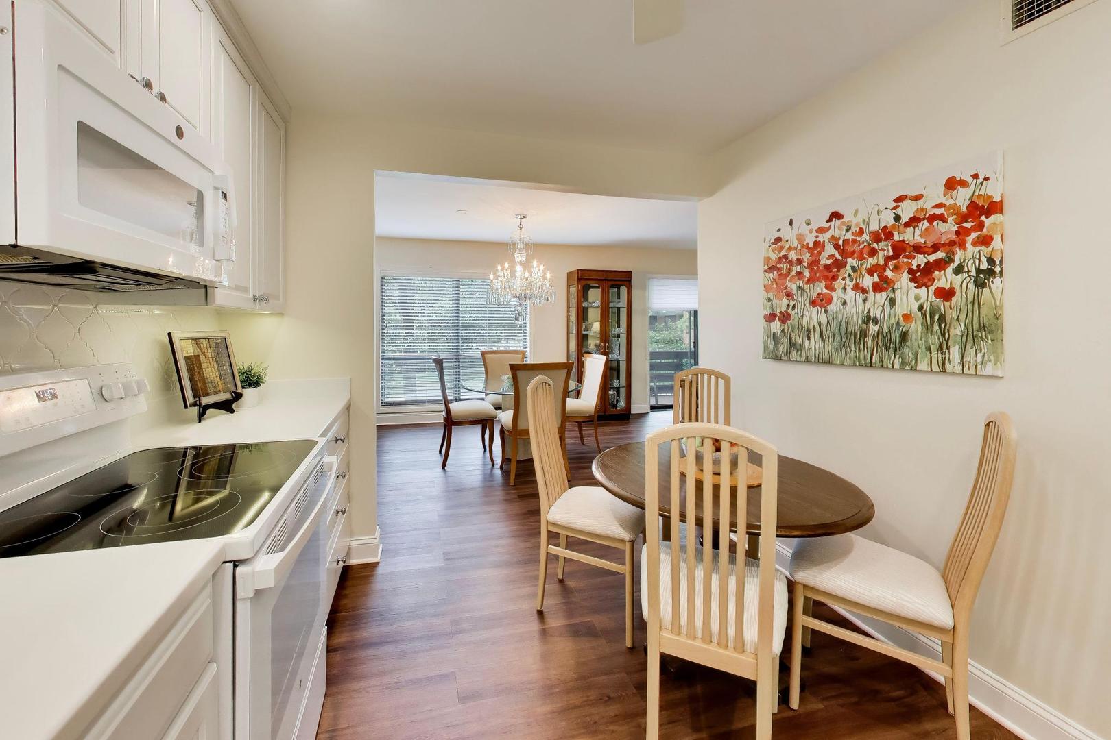 1066 Shermer Road, Unit 20 Northbrook, IL 60062 - Photo 5 of 27