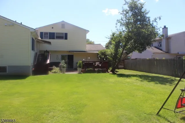 $564,990 | 133 Deerfield Drive, Hackettstown, NJ 07840