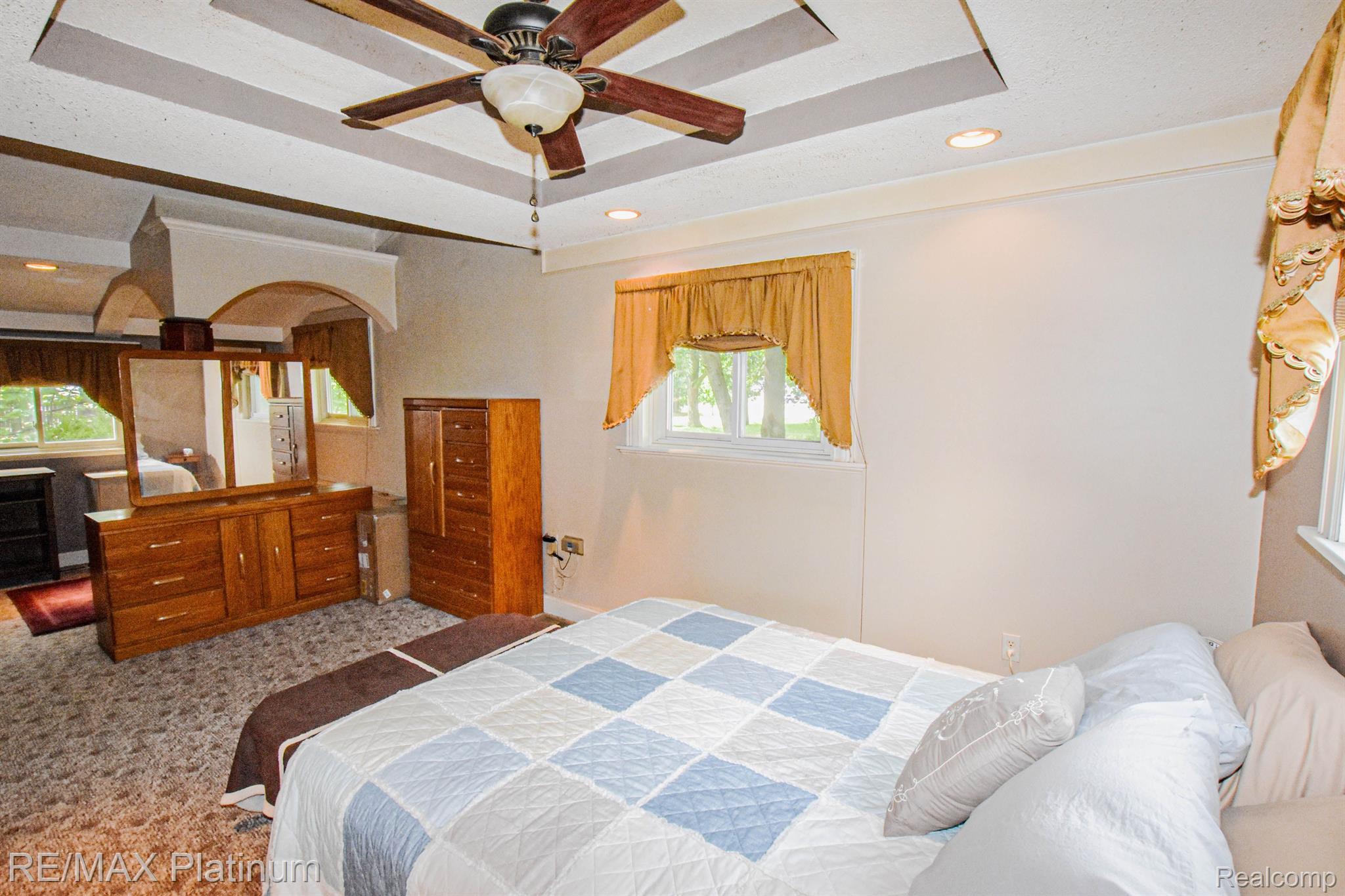 10435 Hall Road Whitmore Lake, MI 48189 - Photo 23 of 35 Gallery Image 23