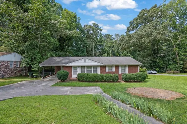 $225,000 | 118 Hurt Road Southeast, Smyrna, GA 30082