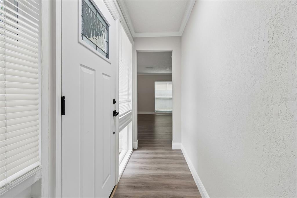7403 Spring Court Tampa, FL 33634 - Photo 7 of 100