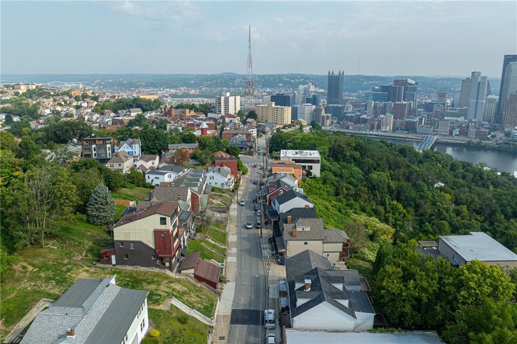 98 Wyoming Street Pittsburgh, PA 15211 - Photo 4 of 5