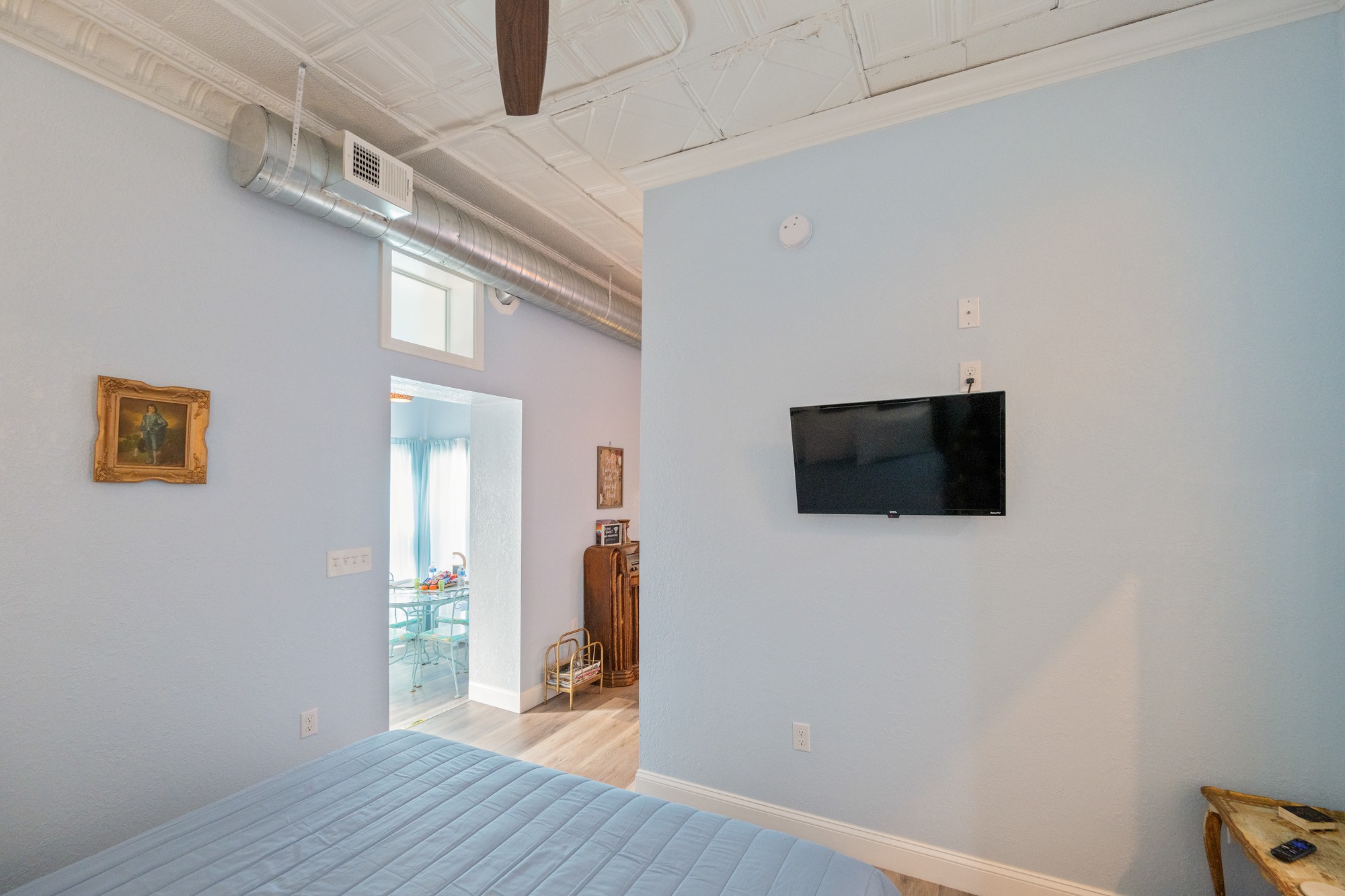 8 East Main Street Decaturville, TN 38329 - Photo 24 of 27 a view of a livingroom with wooden floor