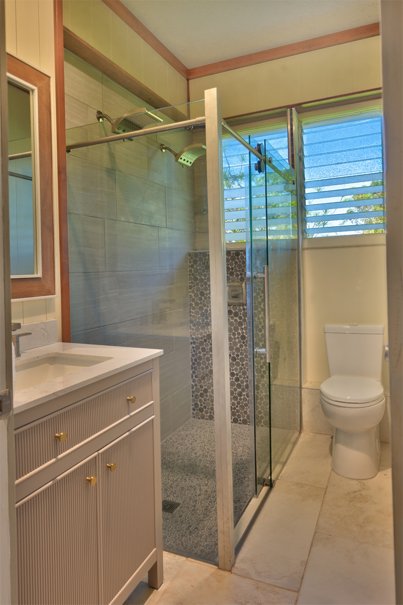 82-1019 KOA Road Captain Cook, HI 96704 - Photo 14 of 19 a bathroom with a shower and a toilet