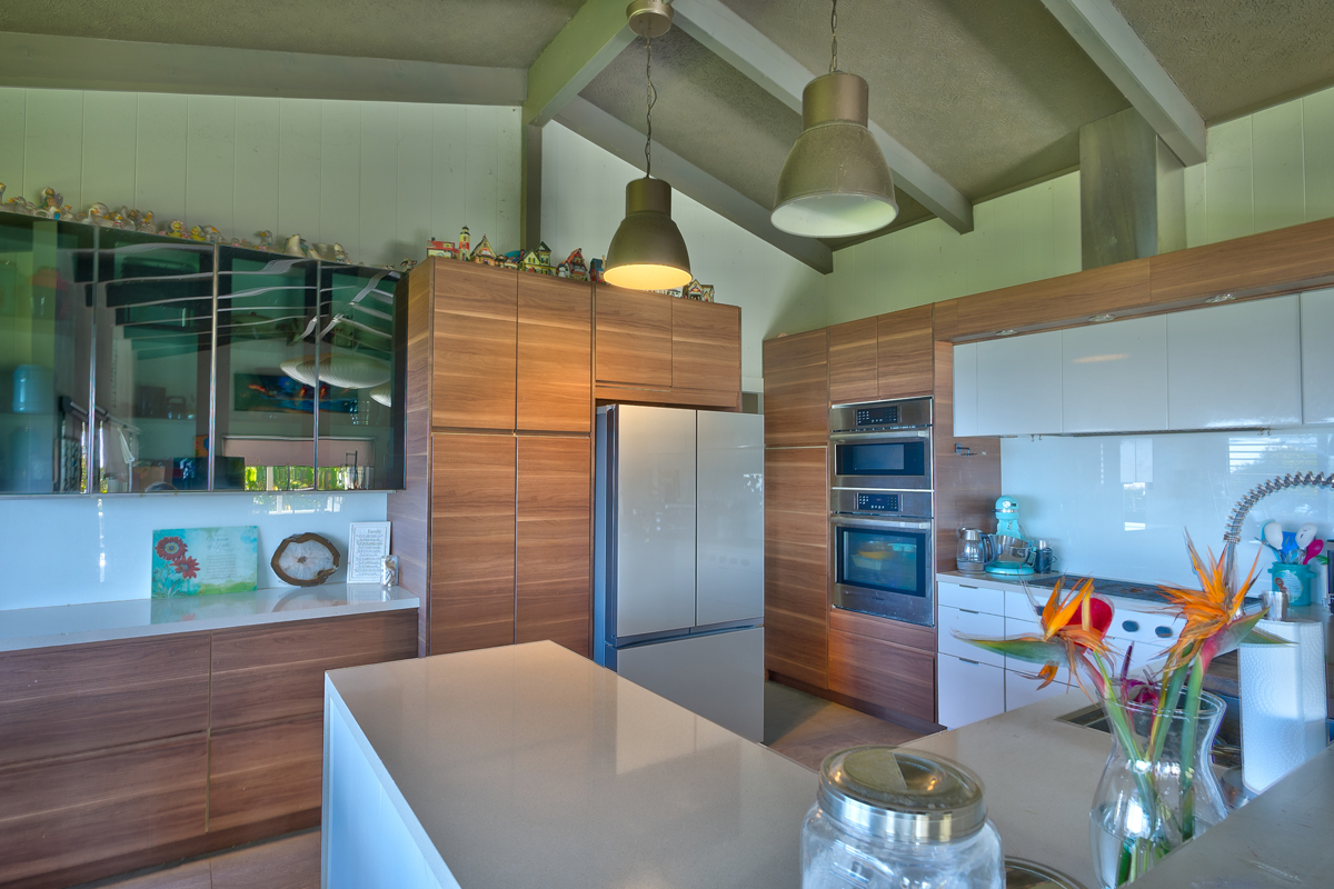 82-1019 KOA Road Captain Cook, HI 96704 - Photo 6 of 19 a view of entryway