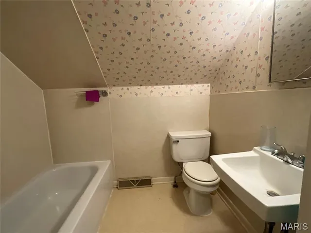 $199,900 | 8351 Highway 60, Mountain View, MO 65548