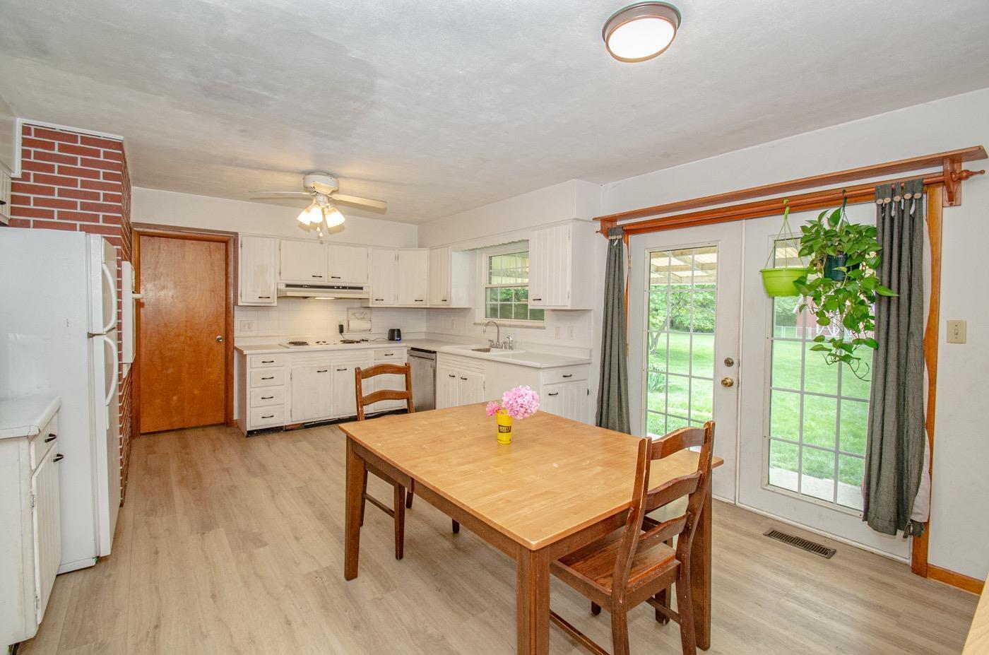 303 West Lytle-Five Points Road Springboro, OH 45066 - Photo 7 of 38 Gallery Image 7