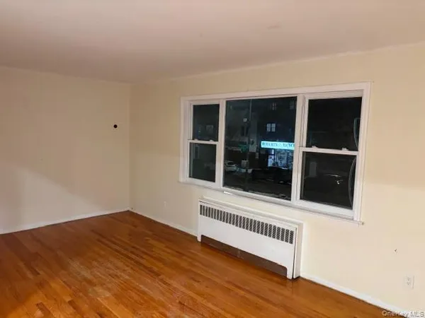 $3,050 | 33-08 Francis Lewis Boulevard, Unit 2 | Auburndale
