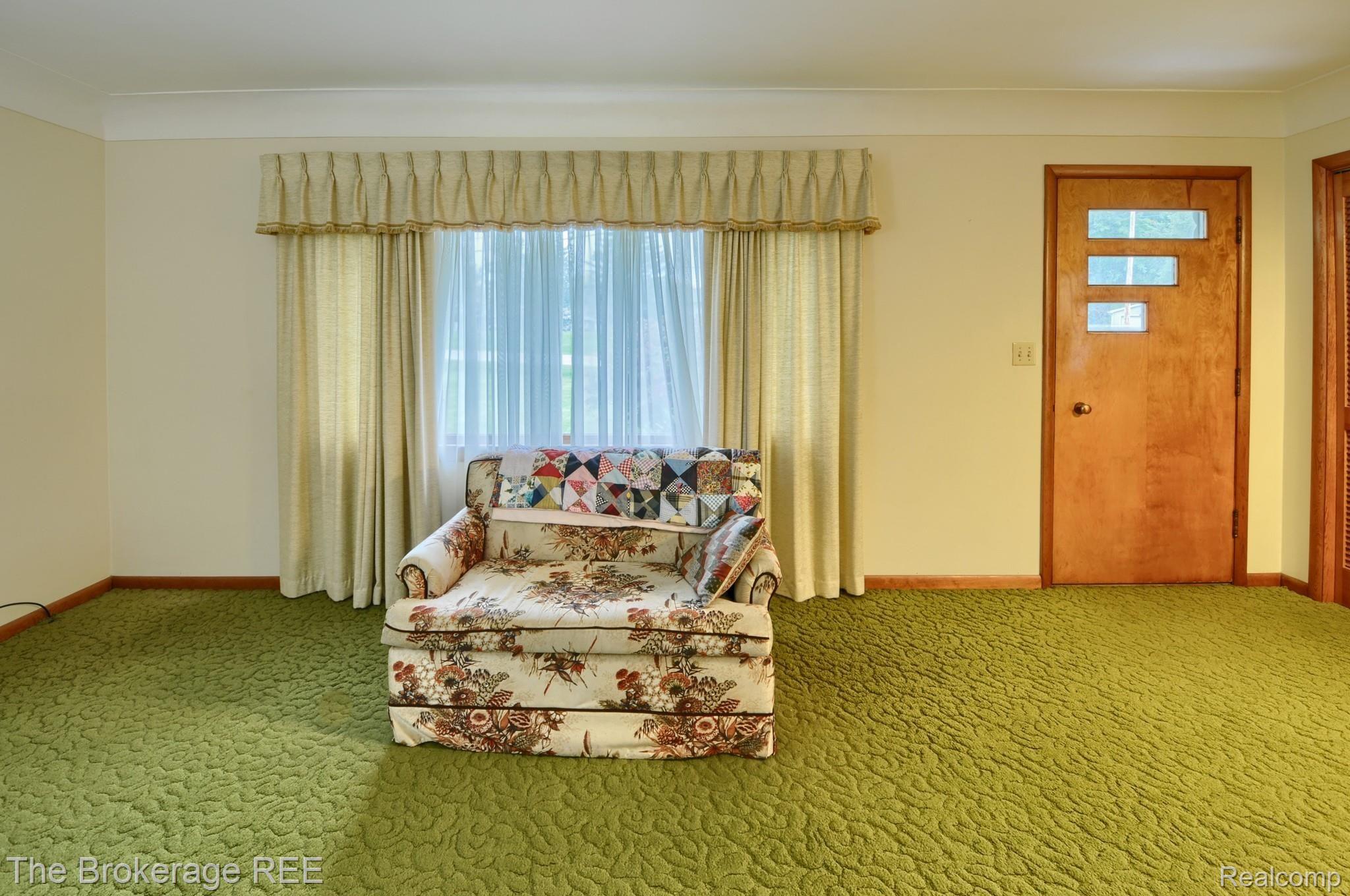 8639 East Monroe Road Durand, MI 48429 - Photo 9 of 34 SD3_1191-HDR(5).jpg