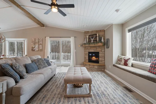 $729,900 | 4809 Oak Ridge Drive, Hermantown, MN 55811