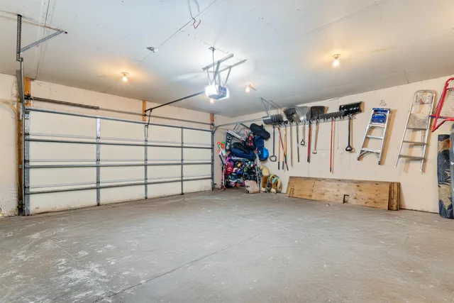 $750,000 | 4809 Oak Ridge Drive, Hermantown, MN 55811