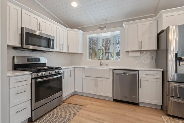 $750,000 | 4809 Oak Ridge Drive, Hermantown, MN 55811