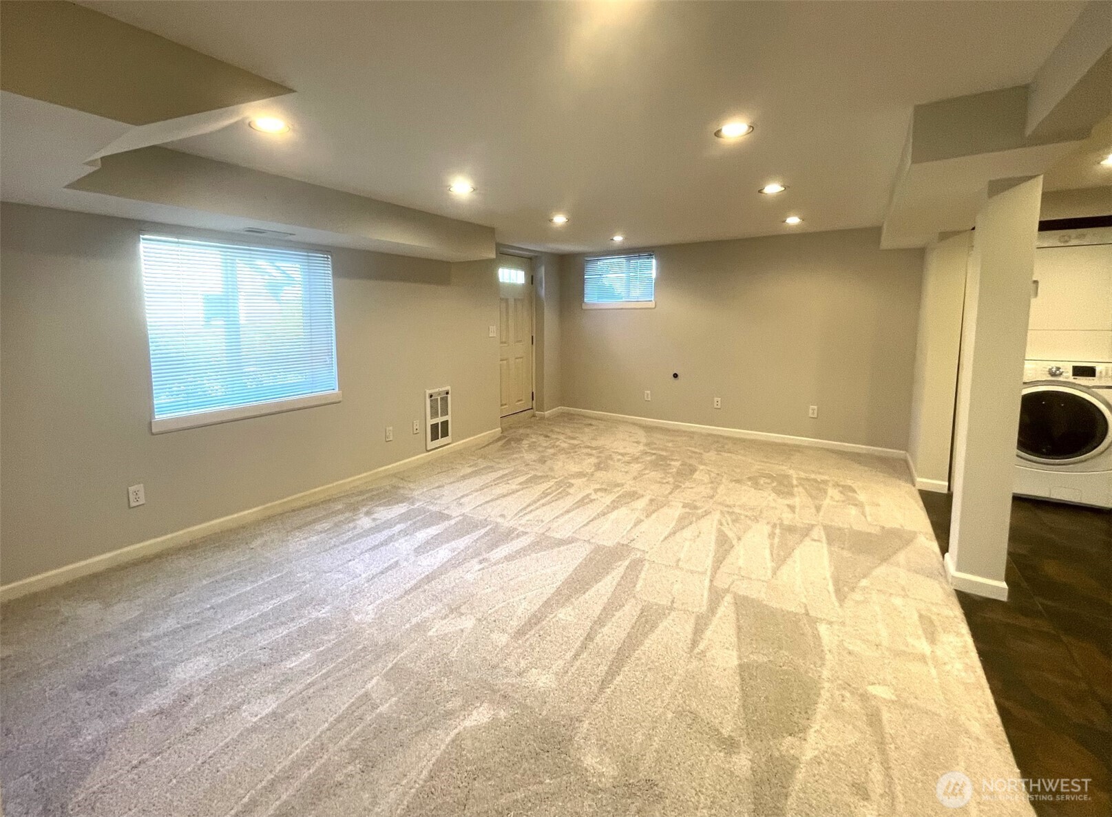 4725 35th Avenue Southwest, Unit B Seattle, WA 98126 - Photo 3 of 17