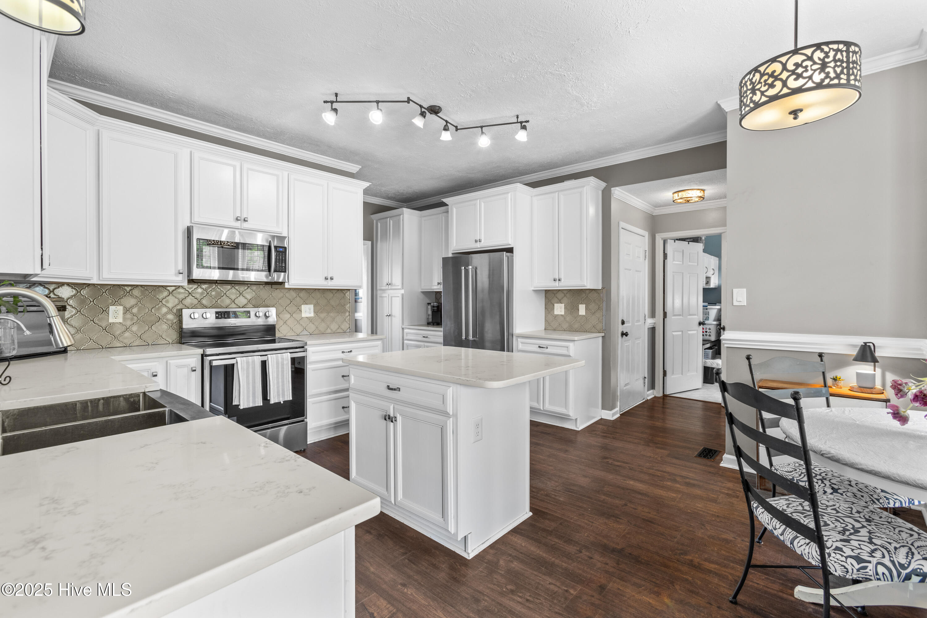 100 Drayton Hall Jacksonville, NC 28540 - Photo 12 of 50 11