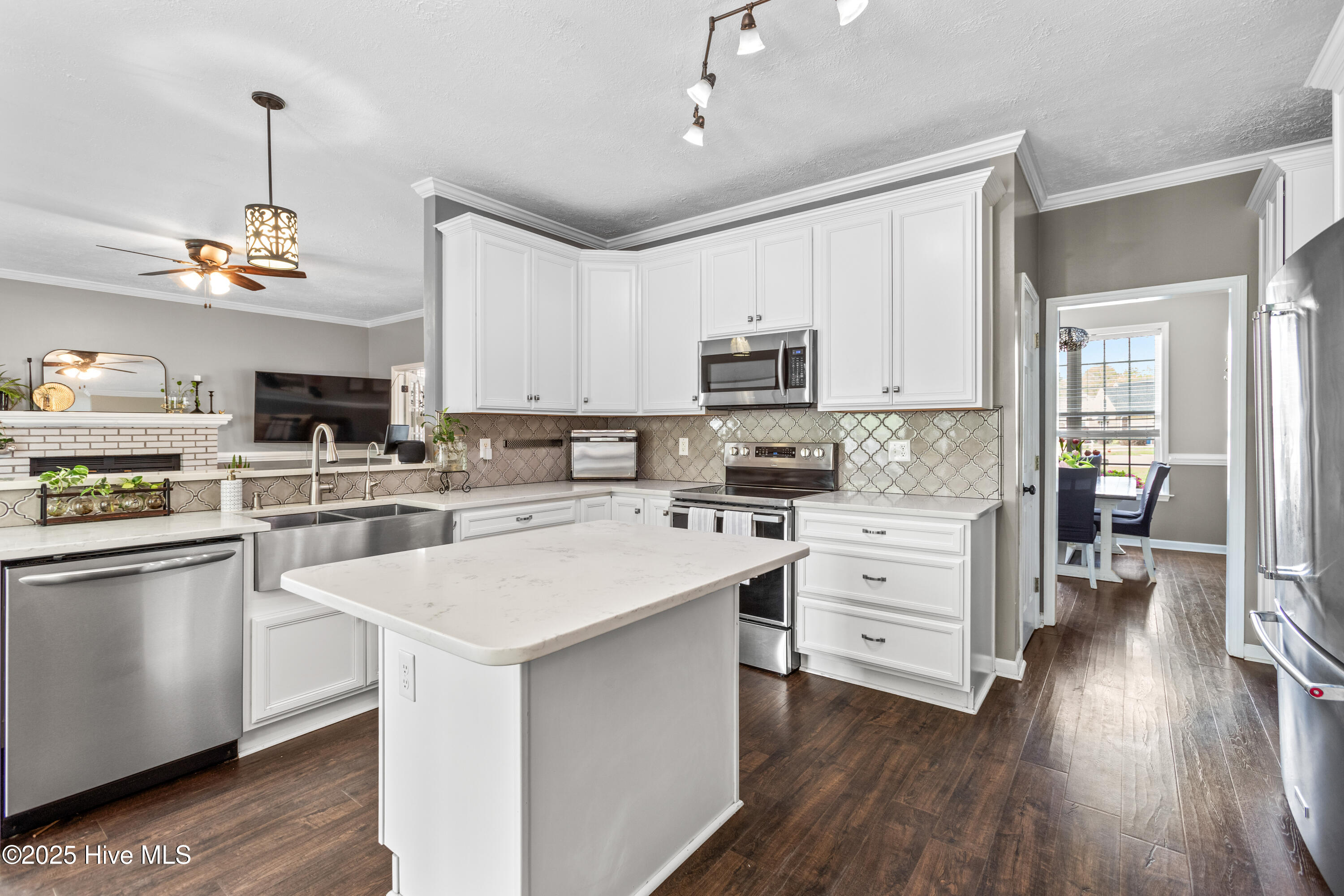 100 Drayton Hall Jacksonville, NC 28540 - Photo 13 of 50 12