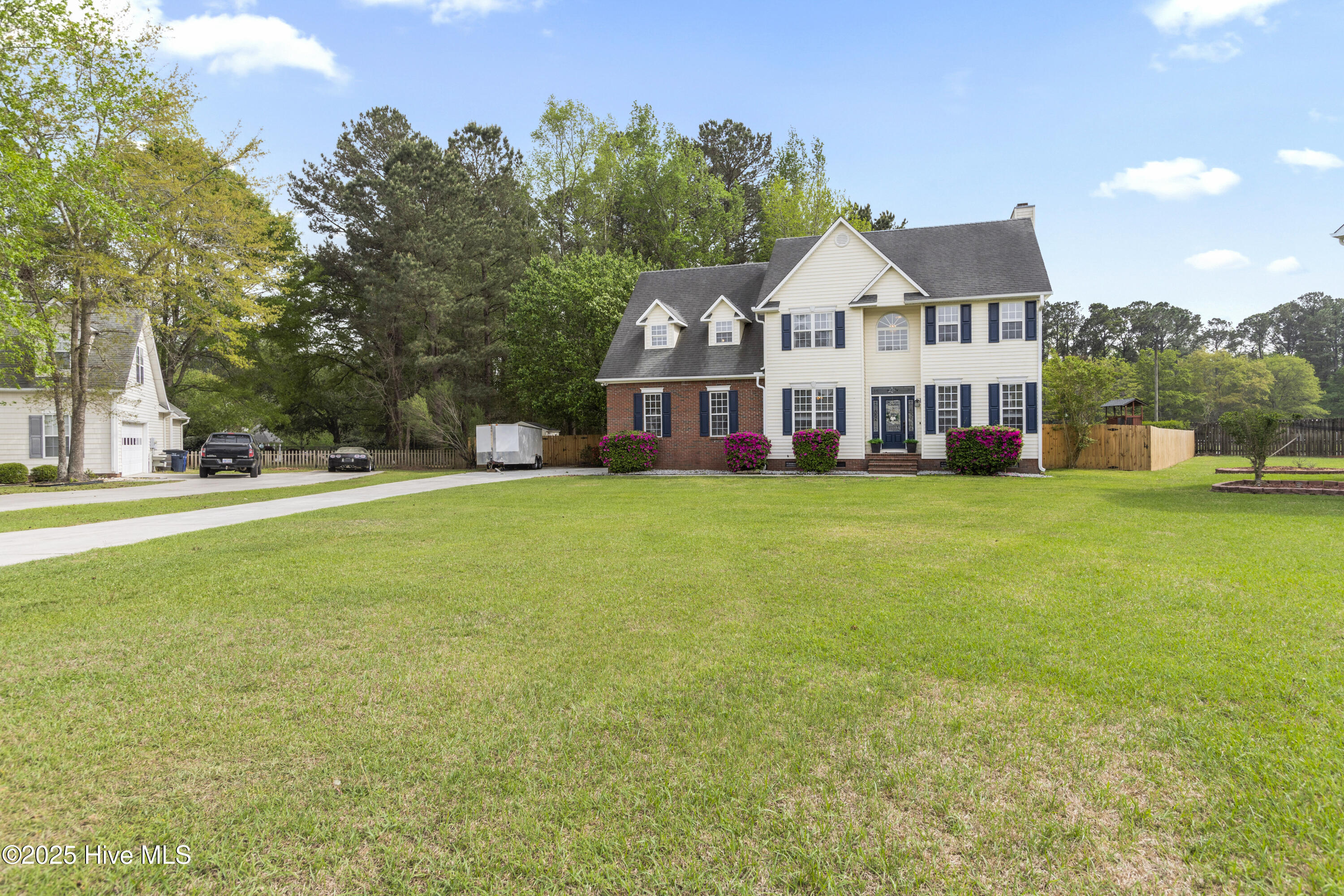 100 Drayton Hall Jacksonville, NC 28540 - Photo 4 of 50 02