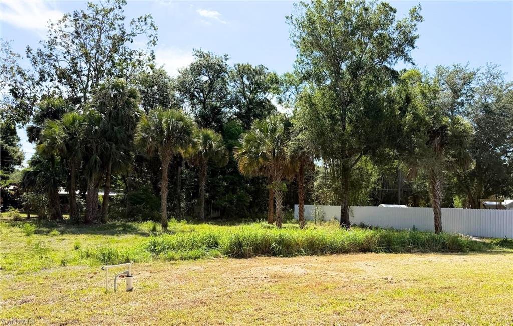 618 Sheldon Avenue Lehigh Acres, FL 33936 - Photo 33 of 35