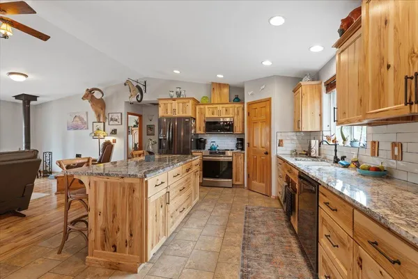 $929,000 | 25106 West Carman Road, Cheney, WA 99004