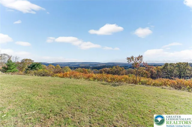 $793,396 | 394 Flagstaff Road, Lehighton, PA 18235