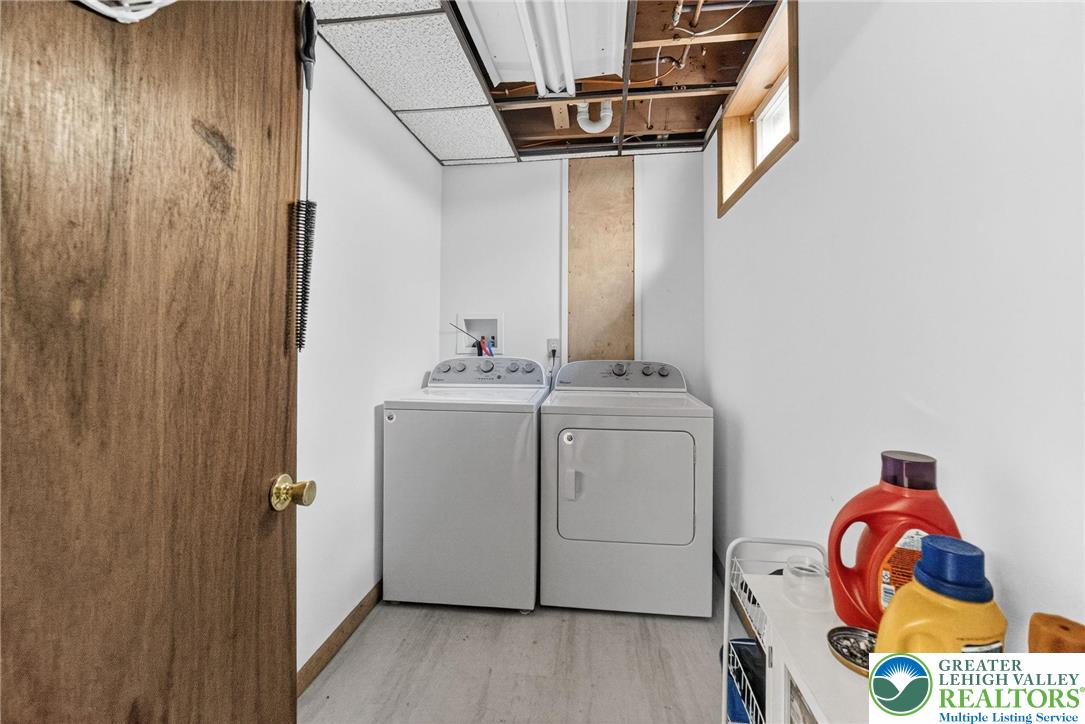 394 Flagstaff Road Lehighton, PA 18235 - Photo 61 of 75 a utility room with dryer and washer