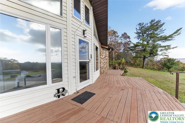 $793,396 | 394 Flagstaff Road, Lehighton, PA 18235