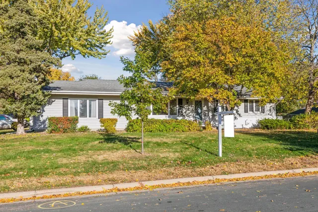 $365,000 | 11017 27th Avenue South, Burnsville, MN 55337