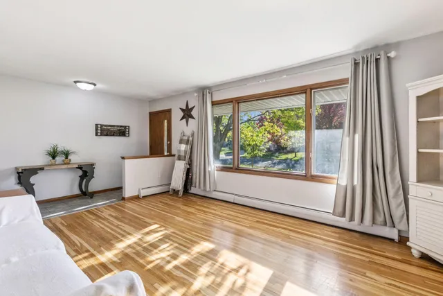 $365,000 | 11017 27th Avenue South, Burnsville, MN 55337