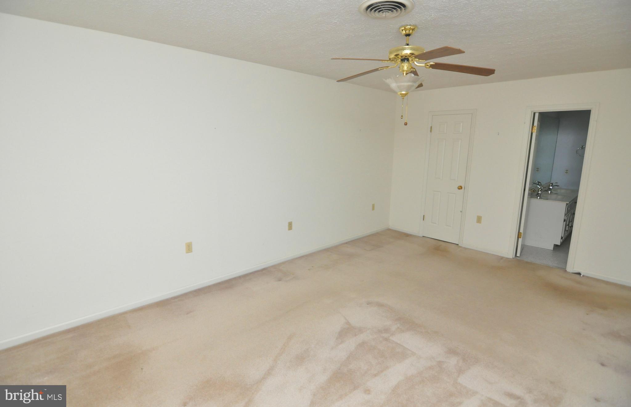 112 Forest Ridge Road Winchester, VA 22602 - Photo 36 of 53 Master bedroom