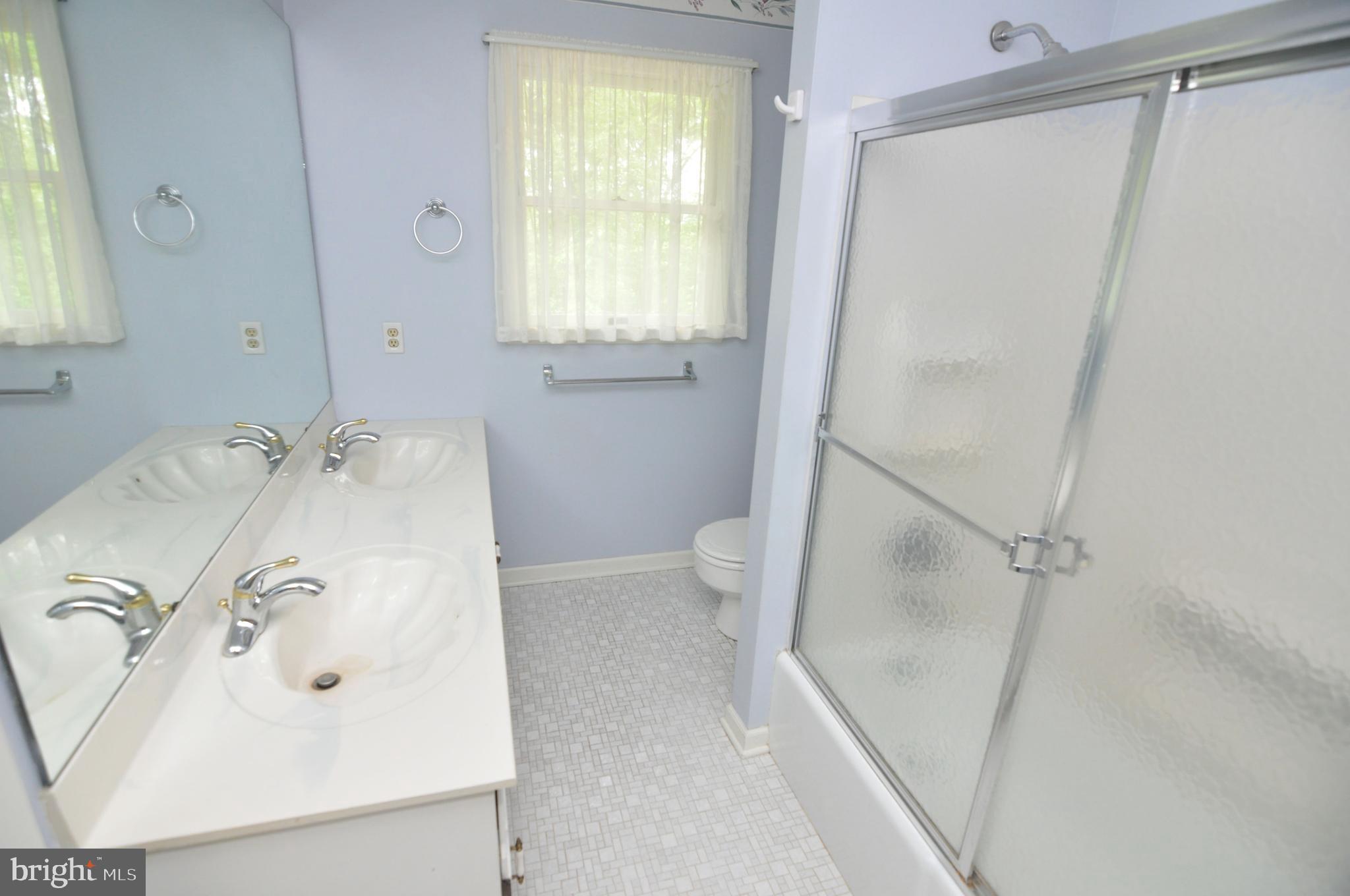 112 Forest Ridge Road Winchester, VA 22602 - Photo 38 of 53 Master bath