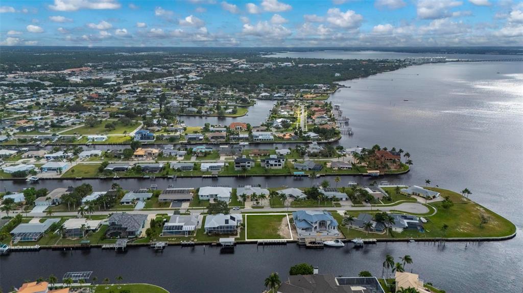 234 Beeney Road Southeast Port Charlotte, FL 33952 - Photo 8 of 37