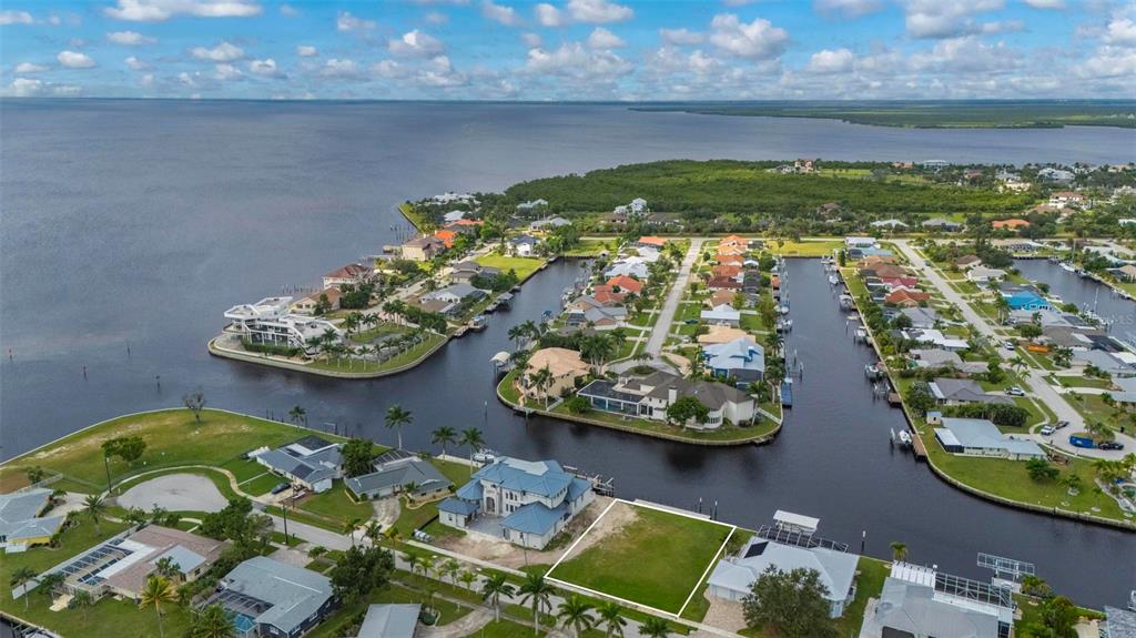 234 Beeney Road Southeast Port Charlotte, FL 33952 - Photo 9 of 37