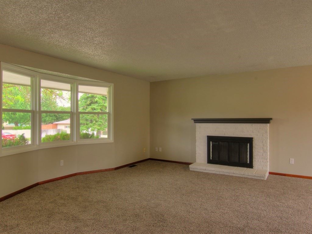 2811 South Bates Road Spokane Valley, WA 99206 - Photo 3 of 20 Gallery Image 3