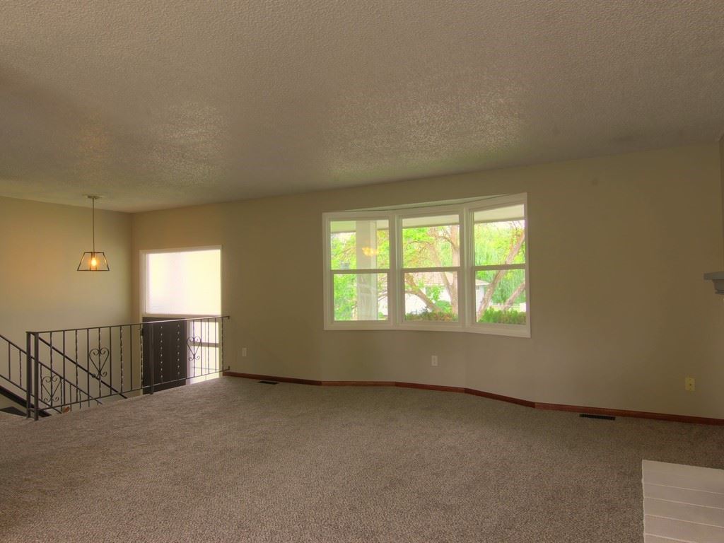 2811 South Bates Road Spokane Valley, WA 99206 - Photo 5 of 20 Gallery Image 5