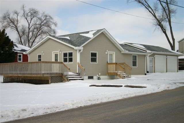 327 Cleveland Road Colona, IL 61241 - Photo 1 of 10 Gallery Image 1