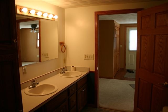 327 Cleveland Road Colona, IL 61241 - Photo 5 of 10 Gallery Image 5