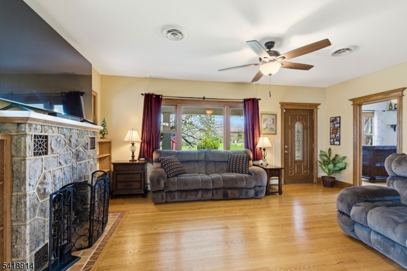 1316 Belvidere Road Phillipsburg, NJ 08865 - Photo 13 of 38