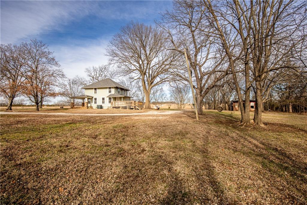 39635 Pleasant Valley Road Lane, KS 66042 - Photo 14 of 49