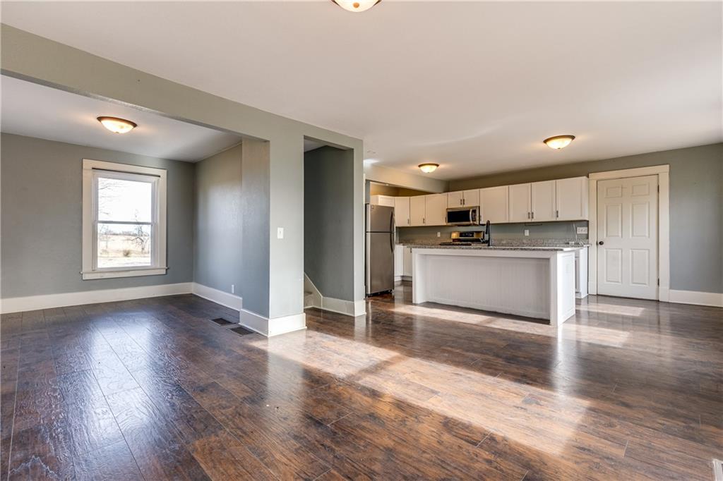 39635 Pleasant Valley Road Lane, KS 66042 - Photo 20 of 49