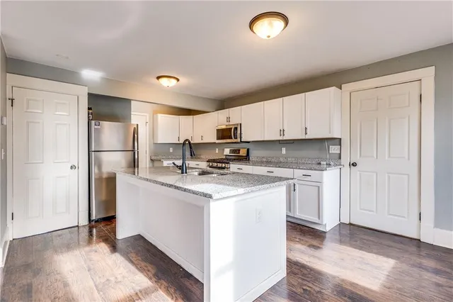 $274,000 | 39635 Pleasant Valley Road, Lane, KS 66042